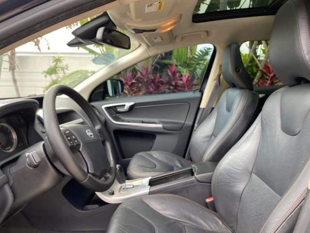 2010 Black Stone /Anthracite Black Volvo XC60 3.0T AWD SUV SUNROOF (YV4992DZXA2) with an 3.0L DOHC 24-Valve Turbocharged I6 Engine engine, Automatic transmission, located at 4701 North Dixie Hwy, Pompano Beach, FL, 33064, (954) 422-2889, 26.240938, -80.123474 - OUR WEBPAGE FLORIDACARS1.COM HAS OVER 100 PHOTOS AND FREE CARFAX LINK 2010 Volvo XC60 T6 4WD 4 Door Wagon/Sport Utility 3.0L I6 F DOHC 24V Gasoline 25 MPG All Wheel Drive Features 4WD/AWD ABS Brakes Air Conditioning Alloy Wheels AM/FM Stereo Automatic Transmission Auxiliary Audio Input Bluetooth Tec - Photo#44