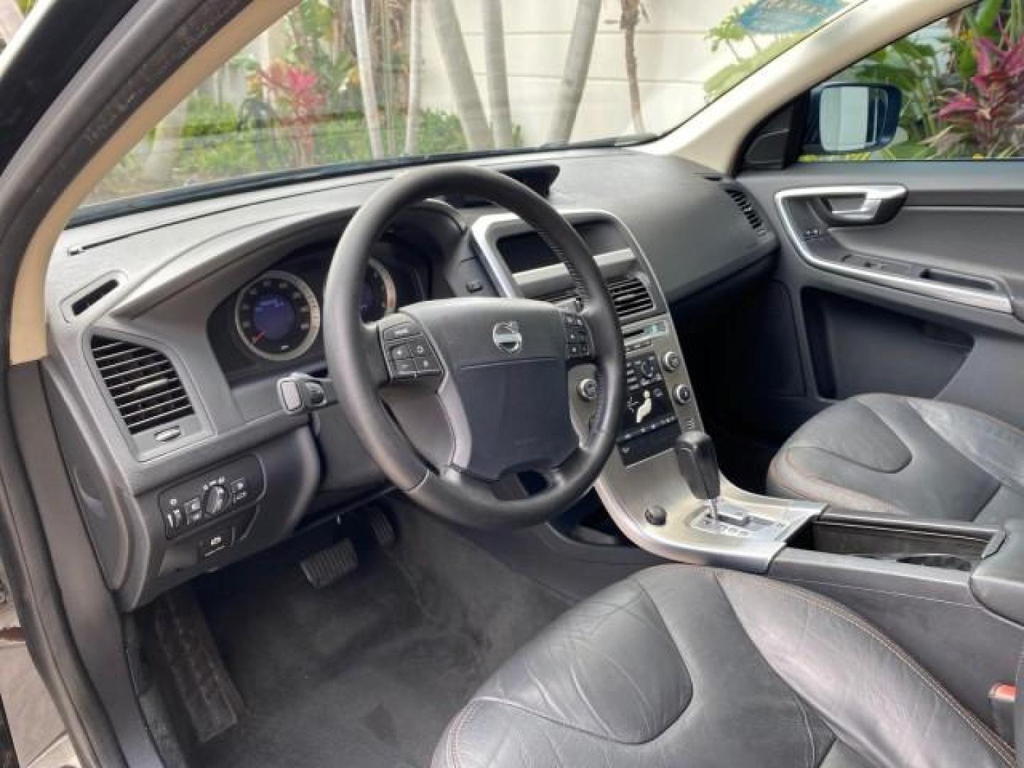 2010 Black Stone /Anthracite Black Volvo XC60 3.0T AWD SUV SUNROOF (YV4992DZXA2) with an 3.0L DOHC 24-Valve Turbocharged I6 Engine engine, Automatic transmission, located at 4701 North Dixie Hwy, Pompano Beach, FL, 33064, (954) 422-2889, 26.240938, -80.123474 - OUR WEBPAGE FLORIDACARS1.COM HAS OVER 100 PHOTOS AND FREE CARFAX LINK 2010 Volvo XC60 T6 4WD 4 Door Wagon/Sport Utility 3.0L I6 F DOHC 24V Gasoline 25 MPG All Wheel Drive Features 4WD/AWD ABS Brakes Air Conditioning Alloy Wheels AM/FM Stereo Automatic Transmission Auxiliary Audio Input Bluetooth Tec- Photo#47