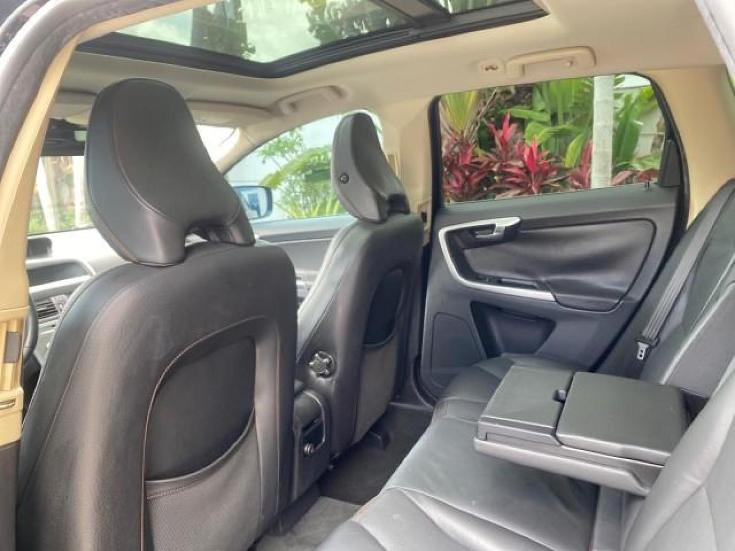 2010 Black Stone /Anthracite Black Volvo XC60 3.0T AWD SUV SUNROOF (YV4992DZXA2) with an 3.0L DOHC 24-Valve Turbocharged I6 Engine engine, Automatic transmission, located at 4701 North Dixie Hwy, Pompano Beach, FL, 33064, (954) 422-2889, 26.240938, -80.123474 - OUR WEBPAGE FLORIDACARS1.COM HAS OVER 100 PHOTOS AND FREE CARFAX LINK 2010 Volvo XC60 T6 4WD 4 Door Wagon/Sport Utility 3.0L I6 F DOHC 24V Gasoline 25 MPG All Wheel Drive Features 4WD/AWD ABS Brakes Air Conditioning Alloy Wheels AM/FM Stereo Automatic Transmission Auxiliary Audio Input Bluetooth Tec- Photo#78