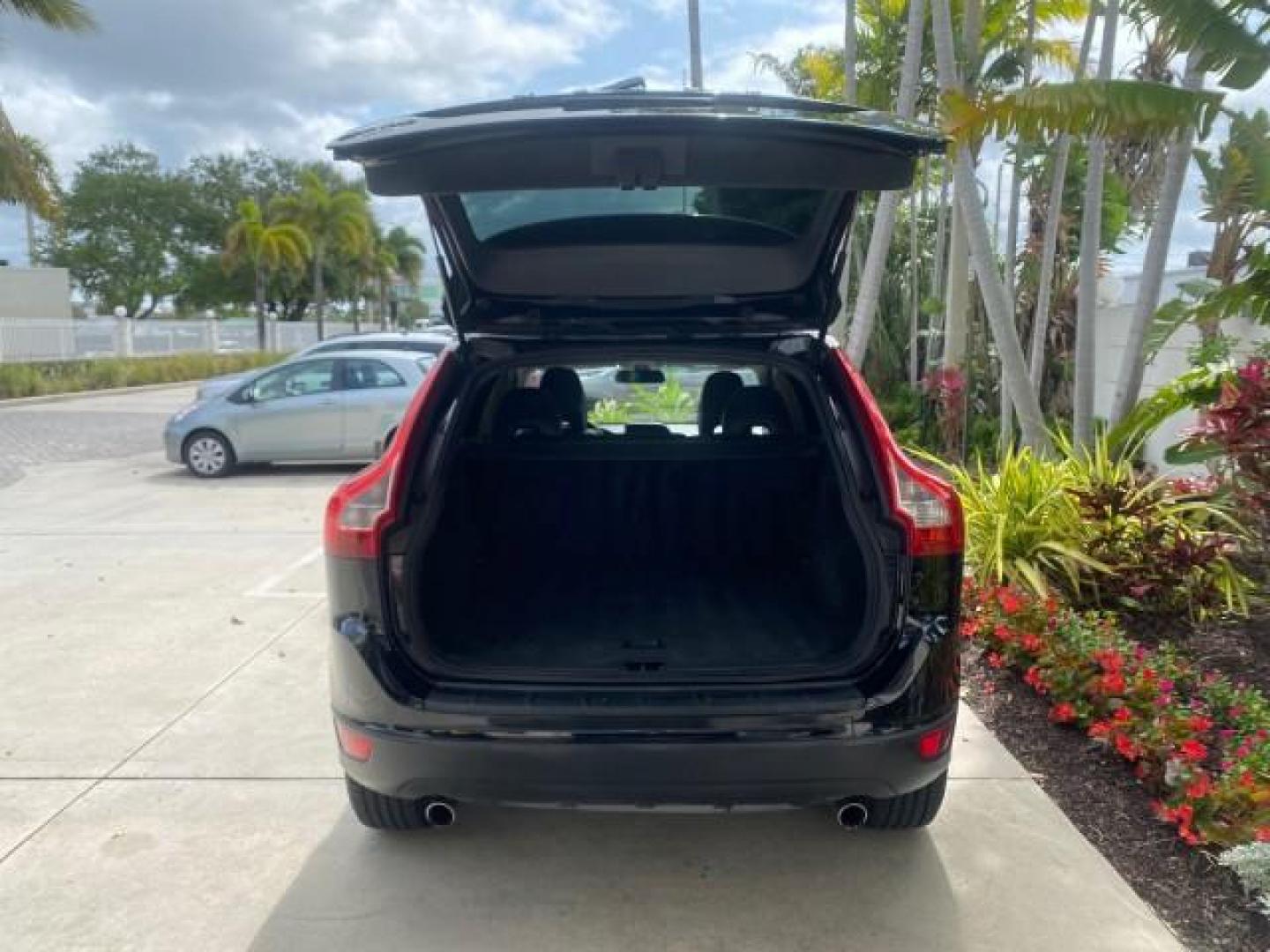 2010 Black Stone /Anthracite Black Volvo XC60 3.0T AWD SUV SUNROOF (YV4992DZXA2) with an 3.0L DOHC 24-Valve Turbocharged I6 Engine engine, Automatic transmission, located at 4701 North Dixie Hwy, Pompano Beach, FL, 33064, (954) 422-2889, 26.240938, -80.123474 - OUR WEBPAGE FLORIDACARS1.COM HAS OVER 100 PHOTOS AND FREE CARFAX LINK 2010 Volvo XC60 T6 4WD 4 Door Wagon/Sport Utility 3.0L I6 F DOHC 24V Gasoline 25 MPG All Wheel Drive Features 4WD/AWD ABS Brakes Air Conditioning Alloy Wheels AM/FM Stereo Automatic Transmission Auxiliary Audio Input Bluetooth Tec- Photo#96
