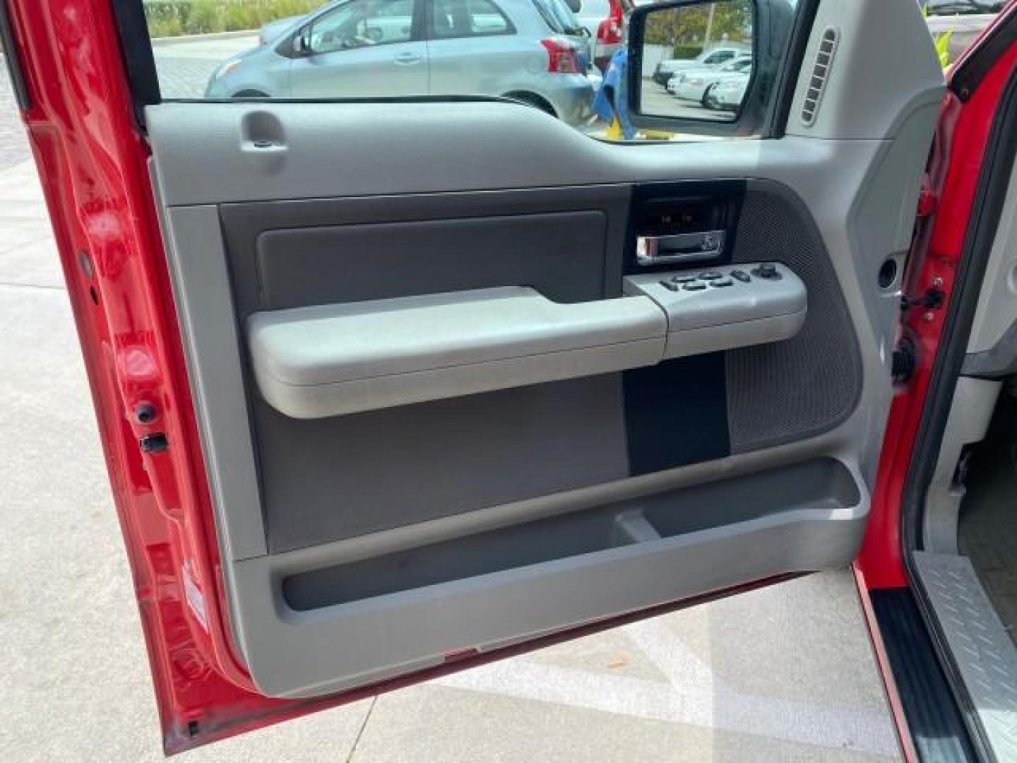 2006 Bright Red /Flint Ford F-150 XLT 4.6 V8 FL LOW MILES 72,936 (1FTRX12W76N) with an 4.6L EFI V8 Engine engine, Automatic transmission, located at 4701 North Dixie Hwy, Pompano Beach, FL, 33064, (954) 422-2889, 26.240938, -80.123474 - OUR WEBPAGE FLORIDACARS1.COM HAS OVER 100 PHOTOS AND FREE CARFAX LINK 2006 Ford F-150 XLT 4 Door Extended Cab Pickup 4.6L V8 F Gasoline 19 MPG Rear Wheel Drive Features ABS Brakes Air Conditioning AM/FM Stereo Automatic Transmission Bed Liner CD Audio Cloth Seats Cruise Control Power Locks Power Mir - Photo#42