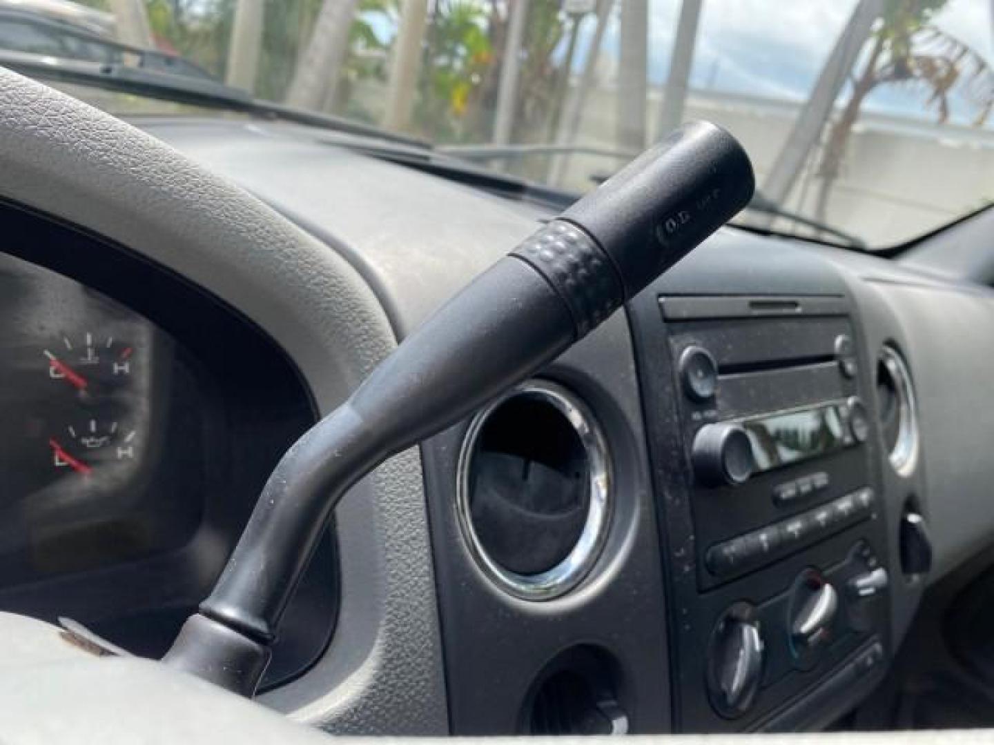 2006 Bright Red /Flint Ford F-150 XLT 4.6 V8 FL LOW MILES 72,936 (1FTRX12W76N) with an 4.6L EFI V8 Engine engine, Automatic transmission, located at 4701 North Dixie Hwy, Pompano Beach, FL, 33064, (954) 422-2889, 26.240938, -80.123474 - OUR WEBPAGE FLORIDACARS1.COM HAS OVER 100 PHOTOS AND FREE CARFAX LINK 2006 Ford F-150 XLT 4 Door Extended Cab Pickup 4.6L V8 F Gasoline 19 MPG Rear Wheel Drive Features ABS Brakes Air Conditioning AM/FM Stereo Automatic Transmission Bed Liner CD Audio Cloth Seats Cruise Control Power Locks Power Mir - Photo#51