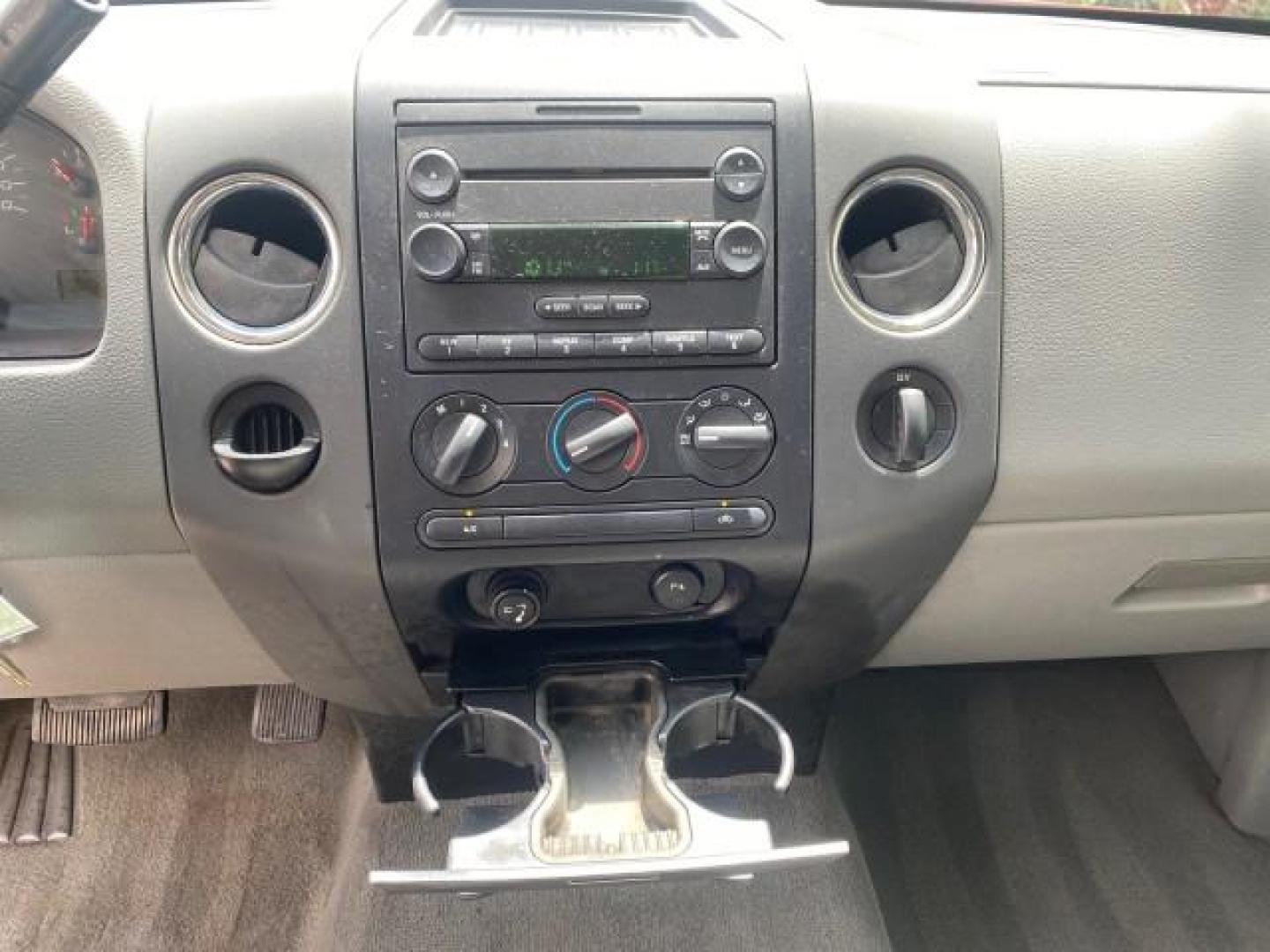 2006 Bright Red /Flint Ford F-150 XLT 4.6 V8 FL LOW MILES 72,936 (1FTRX12W76N) with an 4.6L EFI V8 Engine engine, Automatic transmission, located at 4701 North Dixie Hwy, Pompano Beach, FL, 33064, (954) 422-2889, 26.240938, -80.123474 - OUR WEBPAGE FLORIDACARS1.COM HAS OVER 100 PHOTOS AND FREE CARFAX LINK 2006 Ford F-150 XLT 4 Door Extended Cab Pickup 4.6L V8 F Gasoline 19 MPG Rear Wheel Drive Features ABS Brakes Air Conditioning AM/FM Stereo Automatic Transmission Bed Liner CD Audio Cloth Seats Cruise Control Power Locks Power Mir - Photo#56