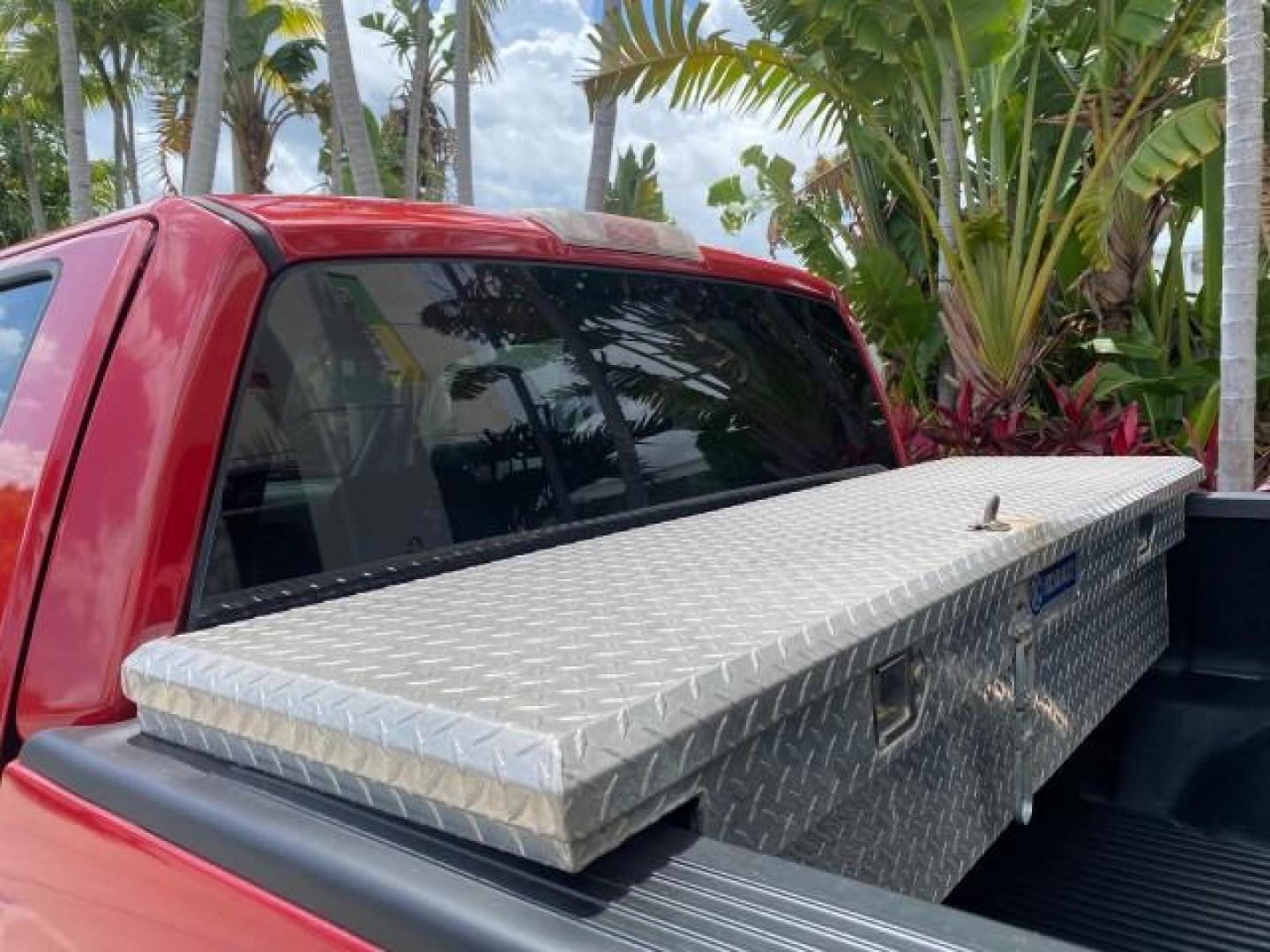 2006 Bright Red /Flint Ford F-150 XLT 4.6 V8 FL LOW MILES 72,936 (1FTRX12W76N) with an 4.6L EFI V8 Engine engine, Automatic transmission, located at 4701 North Dixie Hwy, Pompano Beach, FL, 33064, (954) 422-2889, 26.240938, -80.123474 - OUR WEBPAGE FLORIDACARS1.COM HAS OVER 100 PHOTOS AND FREE CARFAX LINK 2006 Ford F-150 XLT 4 Door Extended Cab Pickup 4.6L V8 F Gasoline 19 MPG Rear Wheel Drive Features ABS Brakes Air Conditioning AM/FM Stereo Automatic Transmission Bed Liner CD Audio Cloth Seats Cruise Control Power Locks Power Mir - Photo#72