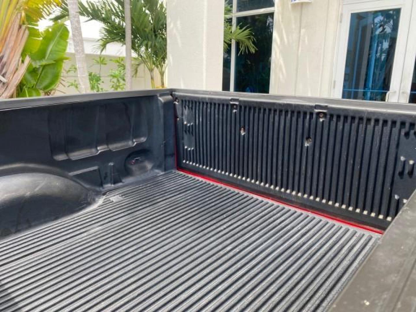2006 Bright Red /Flint Ford F-150 XLT 4.6 V8 FL LOW MILES 72,936 (1FTRX12W76N) with an 4.6L EFI V8 Engine engine, Automatic transmission, located at 4701 North Dixie Hwy, Pompano Beach, FL, 33064, (954) 422-2889, 26.240938, -80.123474 - OUR WEBPAGE FLORIDACARS1.COM HAS OVER 100 PHOTOS AND FREE CARFAX LINK 2006 Ford F-150 XLT 4 Door Extended Cab Pickup 4.6L V8 F Gasoline 19 MPG Rear Wheel Drive Features ABS Brakes Air Conditioning AM/FM Stereo Automatic Transmission Bed Liner CD Audio Cloth Seats Cruise Control Power Locks Power Mir - Photo#76