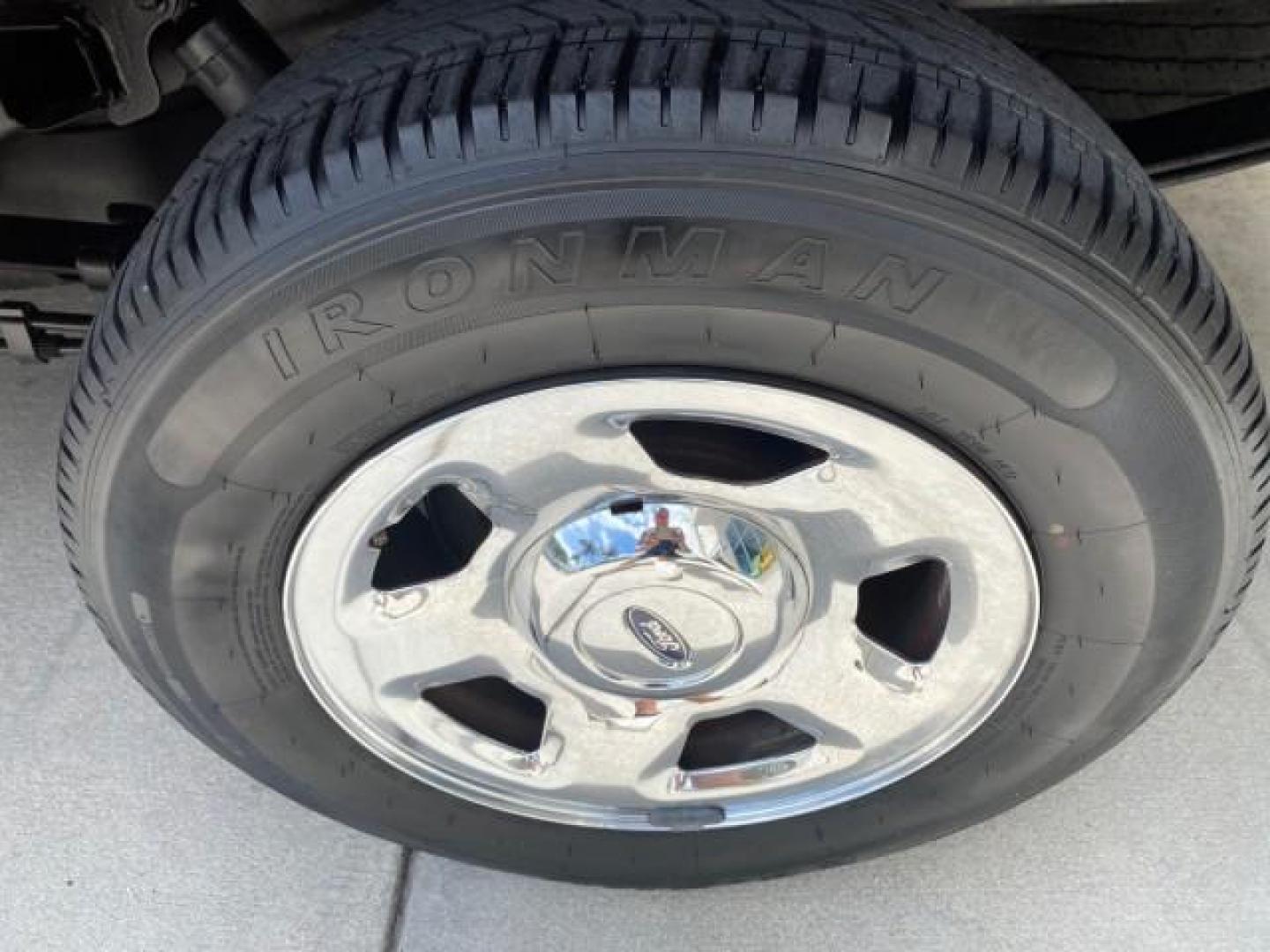 2006 Bright Red /Flint Ford F-150 XLT 4.6 V8 FL LOW MILES 72,936 (1FTRX12W76N) with an 4.6L EFI V8 Engine engine, Automatic transmission, located at 4701 North Dixie Hwy, Pompano Beach, FL, 33064, (954) 422-2889, 26.240938, -80.123474 - OUR WEBPAGE FLORIDACARS1.COM HAS OVER 100 PHOTOS AND FREE CARFAX LINK 2006 Ford F-150 XLT 4 Door Extended Cab Pickup 4.6L V8 F Gasoline 19 MPG Rear Wheel Drive Features ABS Brakes Air Conditioning AM/FM Stereo Automatic Transmission Bed Liner CD Audio Cloth Seats Cruise Control Power Locks Power Mir - Photo#79