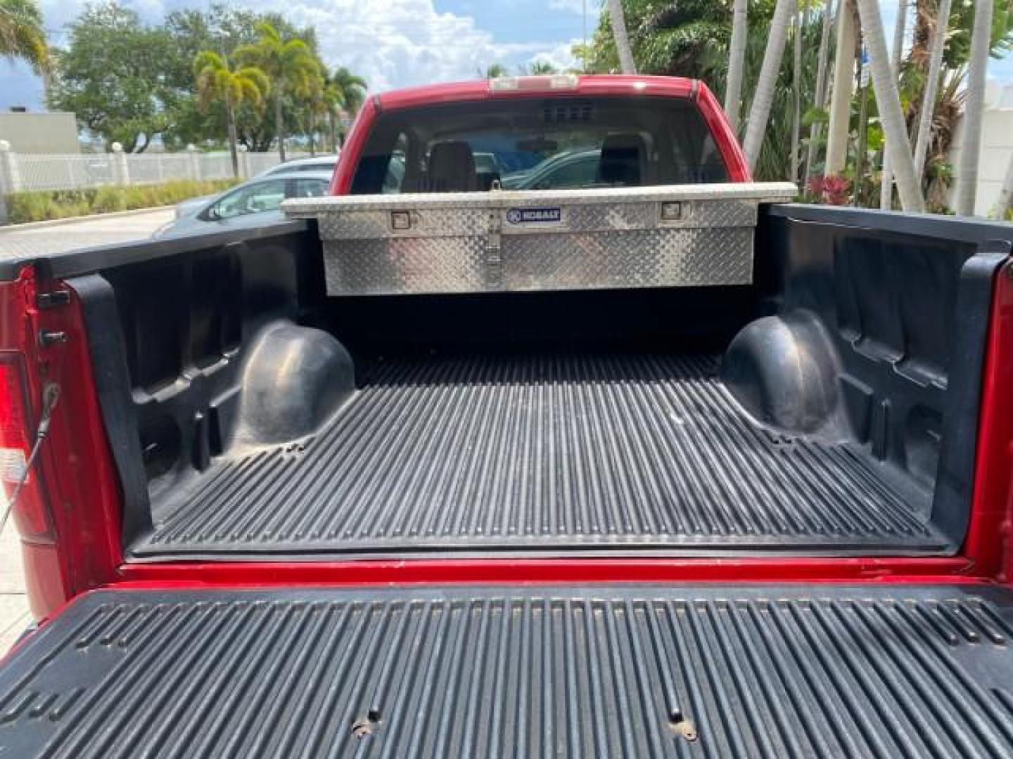 2006 Bright Red /Flint Ford F-150 XLT 4.6 V8 FL LOW MILES 72,936 (1FTRX12W76N) with an 4.6L EFI V8 Engine engine, Automatic transmission, located at 4701 North Dixie Hwy, Pompano Beach, FL, 33064, (954) 422-2889, 26.240938, -80.123474 - OUR WEBPAGE FLORIDACARS1.COM HAS OVER 100 PHOTOS AND FREE CARFAX LINK 2006 Ford F-150 XLT 4 Door Extended Cab Pickup 4.6L V8 F Gasoline 19 MPG Rear Wheel Drive Features ABS Brakes Air Conditioning AM/FM Stereo Automatic Transmission Bed Liner CD Audio Cloth Seats Cruise Control Power Locks Power Mir - Photo#88