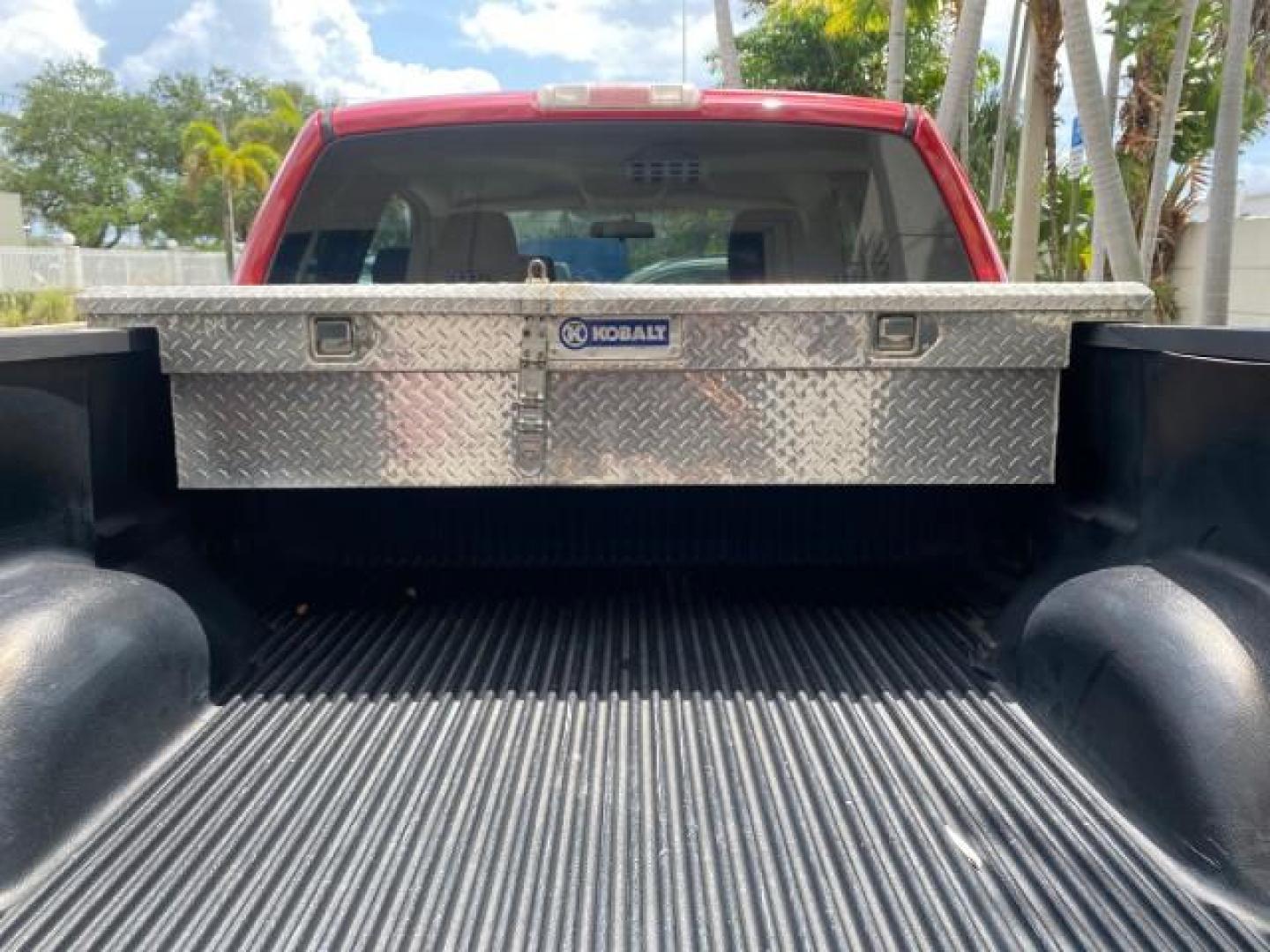 2006 Bright Red /Flint Ford F-150 XLT 4.6 V8 FL LOW MILES 72,936 (1FTRX12W76N) with an 4.6L EFI V8 Engine engine, Automatic transmission, located at 4701 North Dixie Hwy, Pompano Beach, FL, 33064, (954) 422-2889, 26.240938, -80.123474 - OUR WEBPAGE FLORIDACARS1.COM HAS OVER 100 PHOTOS AND FREE CARFAX LINK 2006 Ford F-150 XLT 4 Door Extended Cab Pickup 4.6L V8 F Gasoline 19 MPG Rear Wheel Drive Features ABS Brakes Air Conditioning AM/FM Stereo Automatic Transmission Bed Liner CD Audio Cloth Seats Cruise Control Power Locks Power Mir - Photo#90