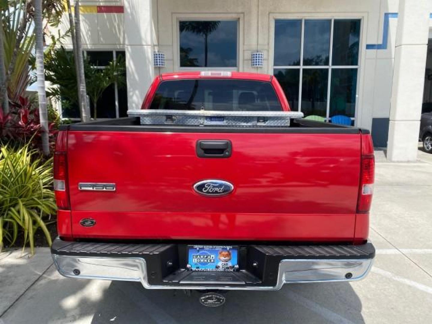 2006 Bright Red /Flint Ford F-150 XLT 4.6 V8 FL LOW MILES 72,936 (1FTRX12W76N) with an 4.6L EFI V8 Engine engine, Automatic transmission, located at 4701 North Dixie Hwy, Pompano Beach, FL, 33064, (954) 422-2889, 26.240938, -80.123474 - OUR WEBPAGE FLORIDACARS1.COM HAS OVER 100 PHOTOS AND FREE CARFAX LINK 2006 Ford F-150 XLT 4 Door Extended Cab Pickup 4.6L V8 F Gasoline 19 MPG Rear Wheel Drive Features ABS Brakes Air Conditioning AM/FM Stereo Automatic Transmission Bed Liner CD Audio Cloth Seats Cruise Control Power Locks Power Mir - Photo#94