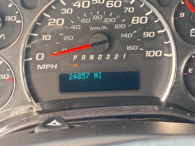 2013 Pure Silver Metallic /Medium Pewter GMC SAVANA HI TOP CONVERSION HANDICAP LIFT LOW MILES 24,857 (1GDS7DC40D1) with an 5.3L Vortec 1000 V8 SFI Flex-Fuel Engine engine, Automatic transmission, located at 4701 North Dixie Hwy, Pompano Beach, FL, 33064, (954) 422-2889, 26.240938, -80.123474 - OUR WEBPAGE FLORIDACARS1.COM HAS OVER 100 PHOTOS AND FREE CARFAX LINK 2013 GMC Savana 1500 MAJESTIC HI TOP CONVERSION VAN LEATHER Van 5.3L V8 F OHV 16V Flex Fuel 17 MPG Rear Wheel Drive Features ABS Brakes Air Conditioning AM/FM Stereo Automatic Transmission CD Audio Convenience Package Cruise Contr - Photo#18