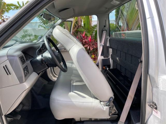 2001 Silver Metallic /Medium Graphite Ford Super Duty F-350 DRW DUALLY XL 1 OWNER LOW MILES 14,269 (1FTWF32SX1E) with an 6.8L SOHC SEFI V10 Engine engine, Automatic transmission, located at 4701 North Dixie Hwy, Pompano Beach, FL, 33064, (954) 422-2889, 26.240938, -80.123474 - OUR WEBPAGE FLORIDACARS1.COM HAS OVER 100 PHOTOS AND FREE CARFAX LINK 2001 Ford F-350 Super Duty Dually XL 1 OWNER Pickup 6.8L V10 F SOHC Gasoline Rear Wheel Drive Features ABS Brakes Air Conditioning AM/FM Stereo Automatic Transmission Cassette Player Dual Rear Wheels Long Bed Tow Hitch Vinyl Seats - Photo#13