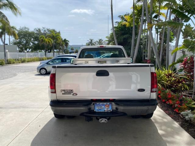 2001 Silver Metallic /Medium Graphite Ford Super Duty F-350 DRW DUALLY XL 1 OWNER LOW MILES 14,269 (1FTWF32SX1E) with an 6.8L SOHC SEFI V10 Engine engine, Automatic transmission, located at 4701 North Dixie Hwy, Pompano Beach, FL, 33064, (954) 422-2889, 26.240938, -80.123474 - OUR WEBPAGE FLORIDACARS1.COM HAS OVER 100 PHOTOS AND FREE CARFAX LINK 2001 Ford F-350 Super Duty Dually XL 1 OWNER Pickup 6.8L V10 F SOHC Gasoline Rear Wheel Drive Features ABS Brakes Air Conditioning AM/FM Stereo Automatic Transmission Cassette Player Dual Rear Wheels Long Bed Tow Hitch Vinyl Seats - Photo#34