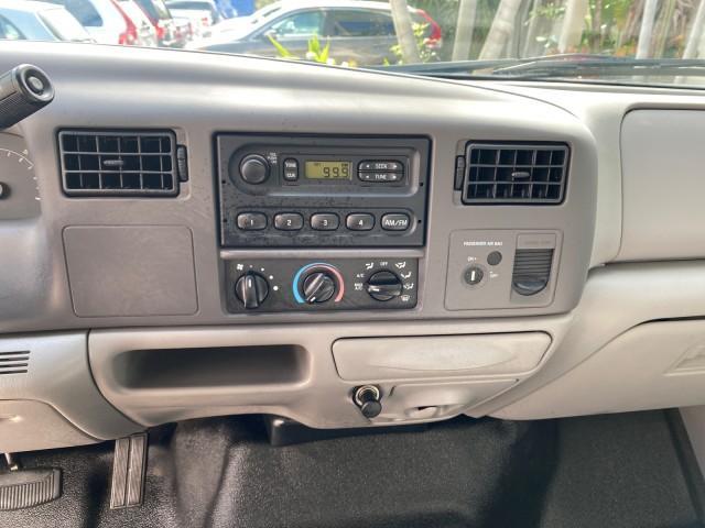 2001 Silver Metallic /Medium Graphite Ford Super Duty F-350 DRW DUALLY XL 1 OWNER LOW MILES 14,269 (1FTWF32SX1E) with an 6.8L SOHC SEFI V10 Engine engine, Automatic transmission, located at 4701 North Dixie Hwy, Pompano Beach, FL, 33064, (954) 422-2889, 26.240938, -80.123474 - OUR WEBPAGE FLORIDACARS1.COM HAS OVER 100 PHOTOS AND FREE CARFAX LINK 2001 Ford F-350 Super Duty Dually XL 1 OWNER Pickup 6.8L V10 F SOHC Gasoline Rear Wheel Drive Features ABS Brakes Air Conditioning AM/FM Stereo Automatic Transmission Cassette Player Dual Rear Wheels Long Bed Tow Hitch Vinyl Seats - Photo#56
