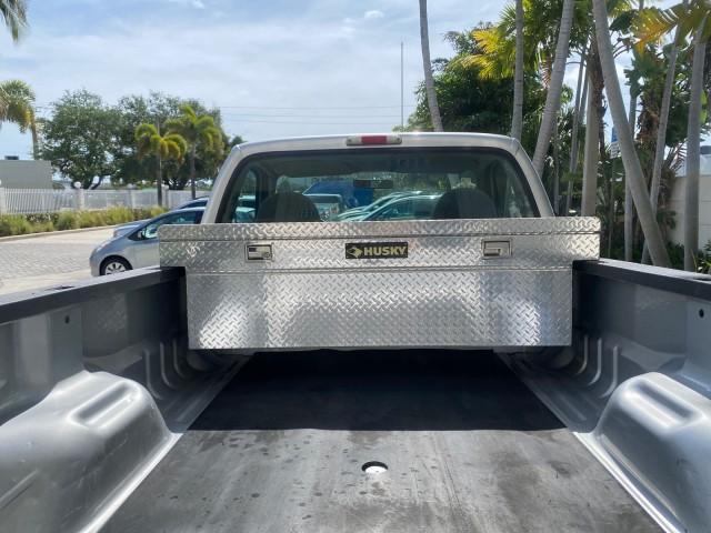 2001 Silver Metallic /Medium Graphite Ford Super Duty F-350 DRW DUALLY XL 1 OWNER LOW MILES 14,269 (1FTWF32SX1E) with an 6.8L SOHC SEFI V10 Engine engine, Automatic transmission, located at 4701 North Dixie Hwy, Pompano Beach, FL, 33064, (954) 422-2889, 26.240938, -80.123474 - OUR WEBPAGE FLORIDACARS1.COM HAS OVER 100 PHOTOS AND FREE CARFAX LINK 2001 Ford F-350 Super Duty Dually XL 1 OWNER Pickup 6.8L V10 F SOHC Gasoline Rear Wheel Drive Features ABS Brakes Air Conditioning AM/FM Stereo Automatic Transmission Cassette Player Dual Rear Wheels Long Bed Tow Hitch Vinyl Seats - Photo#83