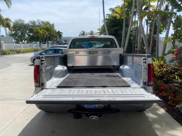 2001 Silver Metallic /Medium Graphite Ford Super Duty F-350 DRW DUALLY XL 1 OWNER LOW MILES 14,269 (1FTWF32SX1E) with an 6.8L SOHC SEFI V10 Engine engine, Automatic transmission, located at 4701 North Dixie Hwy, Pompano Beach, FL, 33064, (954) 422-2889, 26.240938, -80.123474 - OUR WEBPAGE FLORIDACARS1.COM HAS OVER 100 PHOTOS AND FREE CARFAX LINK 2001 Ford F-350 Super Duty Dually XL 1 OWNER Pickup 6.8L V10 F SOHC Gasoline Rear Wheel Drive Features ABS Brakes Air Conditioning AM/FM Stereo Automatic Transmission Cassette Player Dual Rear Wheels Long Bed Tow Hitch Vinyl Seats - Photo#86