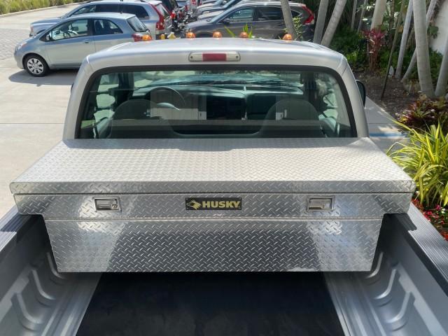 2001 Silver Metallic /Medium Graphite Ford Super Duty F-350 DRW DUALLY XL 1 OWNER LOW MILES 14,269 (1FTWF32SX1E) with an 6.8L SOHC SEFI V10 Engine engine, Automatic transmission, located at 4701 North Dixie Hwy, Pompano Beach, FL, 33064, (954) 422-2889, 26.240938, -80.123474 - OUR WEBPAGE FLORIDACARS1.COM HAS OVER 100 PHOTOS AND FREE CARFAX LINK 2001 Ford F-350 Super Duty Dually XL 1 OWNER Pickup 6.8L V10 F SOHC Gasoline Rear Wheel Drive Features ABS Brakes Air Conditioning AM/FM Stereo Automatic Transmission Cassette Player Dual Rear Wheels Long Bed Tow Hitch Vinyl Seats - Photo#92