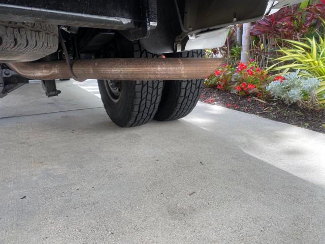 2001 Silver Metallic /Medium Graphite Ford Super Duty F-350 DRW DUALLY XL 1 OWNER LOW MILES 14,269 (1FTWF32SX1E) with an 6.8L SOHC SEFI V10 Engine engine, Automatic transmission, located at 4701 North Dixie Hwy, Pompano Beach, FL, 33064, (954) 422-2889, 26.240938, -80.123474 - OUR WEBPAGE FLORIDACARS1.COM HAS OVER 100 PHOTOS AND FREE CARFAX LINK 2001 Ford F-350 Super Duty Dually XL 1 OWNER Pickup 6.8L V10 F SOHC Gasoline Rear Wheel Drive Features ABS Brakes Air Conditioning AM/FM Stereo Automatic Transmission Cassette Player Dual Rear Wheels Long Bed Tow Hitch Vinyl Seats - Photo#99
