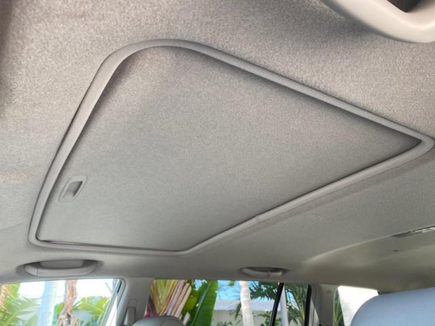 2007 Millenium Silver Metallic /Ash Toyota Highlander Limited 4WD LOW MILES 47,399 1 OWNER (JTEEP21A570) with an 3.3L DOHC SFI 24-Valve VVT-i V6 Engine engine, Automatic transmission, located at 4701 North Dixie Hwy, Pompano Beach, FL, 33064, (954) 422-2889, 26.240938, -80.123474 - OUR WEBPAGE FLORIDACARS1.COM HAS OVER 100 PHOTOS AND FREE CARFAX LINK 2007 Toyota Highlander Limited V6 4WD 4 Door Wagon/Sport Utility 3.3L V6 F DOHC 24V Gasoline 24 MPG All Wheel Drive Features 4WD/AWD ABS Brakes Air Conditioning Alloy Wheels AM/FM Stereo Automatic Transmission Cassette Player CD A - Photo#72