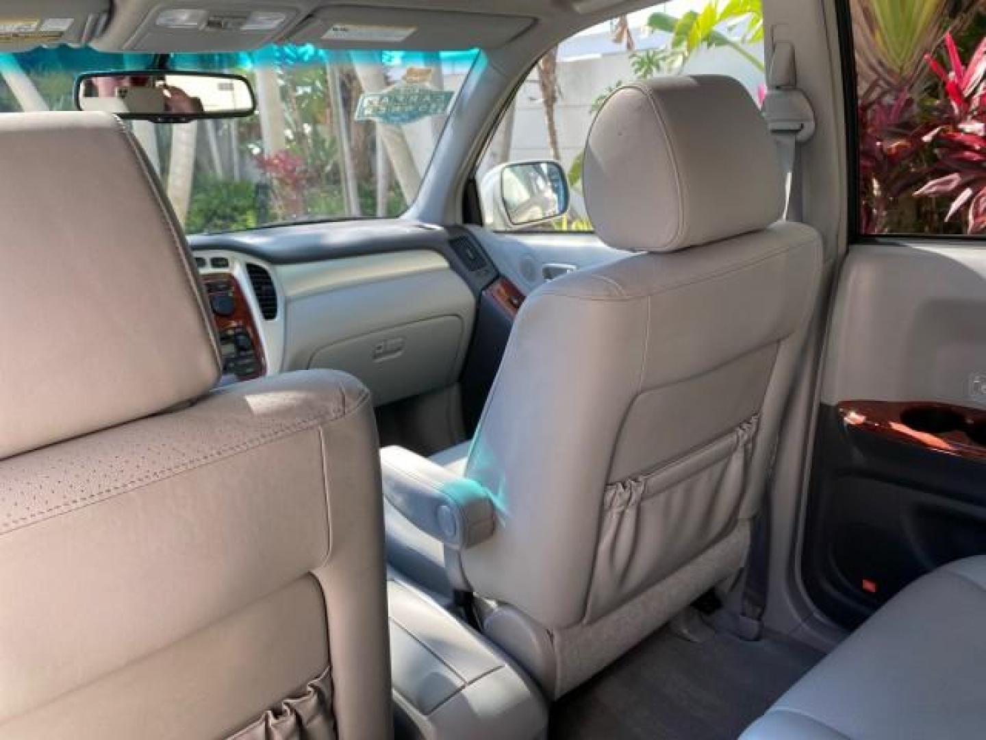 2007 Millenium Silver Metallic /Ash Toyota Highlander Limited 4WD LOW MILES 47,399 1 OWNER (JTEEP21A570) with an 3.3L DOHC SFI 24-Valve VVT-i V6 Engine engine, Automatic transmission, located at 4701 North Dixie Hwy, Pompano Beach, FL, 33064, (954) 422-2889, 26.240938, -80.123474 - OUR WEBPAGE FLORIDACARS1.COM HAS OVER 100 PHOTOS AND FREE CARFAX LINK 2007 Toyota Highlander Limited V6 4WD 4 Door Wagon/Sport Utility 3.3L V6 F DOHC 24V Gasoline 24 MPG All Wheel Drive Features 4WD/AWD ABS Brakes Air Conditioning Alloy Wheels AM/FM Stereo Automatic Transmission Cassette Player CD A - Photo#89