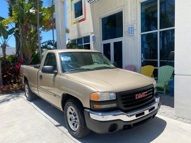 2005 Sand Beige Metallic /Neutral GMC Sierra 1500 LOW MILES 83837 AC NO ACCIDENTS (1GTEC14X15Z) with an 4.3L Vortec 4300 V6 MFI Engine engine, Automatic transmission, located at 4701 North Dixie Hwy, Pompano Beach, FL, 33064, (954) 422-2889, 26.240938, -80.123474 - OUR WEBPAGE FLORIDACARS1.COM HAS OVER 100 PHOTOS AND FREE CARFAX LINK 2005 GMC Sierra 1500 Pickup 4.3L V6 F Gasoline 22 MPG Rear Wheel Drive Features ABS Brakes Air Conditioning AM/FM Stereo Automatic Transmission CD Audio Cloth Seats Cruise Control Long Bed 2005 GMC Sierra Regular Cab Work Truck wi - Photo#1