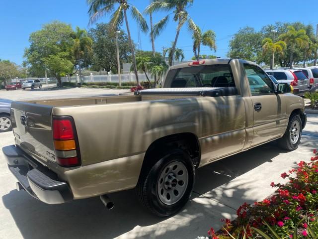 2005 Sand Beige Metallic /Neutral GMC Sierra 1500 LOW MILES 83837 AC NO ACCIDENTS (1GTEC14X15Z) with an 4.3L Vortec 4300 V6 MFI Engine engine, Automatic transmission, located at 4701 North Dixie Hwy, Pompano Beach, FL, 33064, (954) 422-2889, 26.240938, -80.123474 - OUR WEBPAGE FLORIDACARS1.COM HAS OVER 100 PHOTOS AND FREE CARFAX LINK 2005 GMC Sierra 1500 Pickup 4.3L V6 F Gasoline 22 MPG Rear Wheel Drive Features ABS Brakes Air Conditioning AM/FM Stereo Automatic Transmission CD Audio Cloth Seats Cruise Control Long Bed 2005 GMC Sierra Regular Cab Work Truck wi - Photo#7