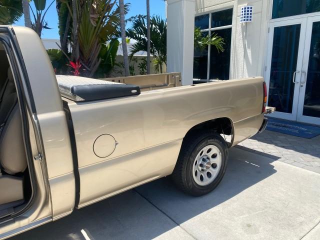 2005 Sand Beige Metallic /Neutral GMC Sierra 1500 LOW MILES 83837 AC NO ACCIDENTS (1GTEC14X15Z) with an 4.3L Vortec 4300 V6 MFI Engine engine, Automatic transmission, located at 4701 North Dixie Hwy, Pompano Beach, FL, 33064, (954) 422-2889, 26.240938, -80.123474 - OUR WEBPAGE FLORIDACARS1.COM HAS OVER 100 PHOTOS AND FREE CARFAX LINK 2005 GMC Sierra 1500 Pickup 4.3L V6 F Gasoline 22 MPG Rear Wheel Drive Features ABS Brakes Air Conditioning AM/FM Stereo Automatic Transmission CD Audio Cloth Seats Cruise Control Long Bed 2005 GMC Sierra Regular Cab Work Truck wi - Photo#13