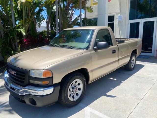 2005 Sand Beige Metallic /Neutral GMC Sierra 1500 LOW MILES 83837 AC NO ACCIDENTS (1GTEC14X15Z) with an 4.3L Vortec 4300 V6 MFI Engine engine, Automatic transmission, located at 4701 North Dixie Hwy, Pompano Beach, FL, 33064, (954) 422-2889, 26.240938, -80.123474 - OUR WEBPAGE FLORIDACARS1.COM HAS OVER 100 PHOTOS AND FREE CARFAX LINK 2005 GMC Sierra 1500 Pickup 4.3L V6 F Gasoline 22 MPG Rear Wheel Drive Features ABS Brakes Air Conditioning AM/FM Stereo Automatic Transmission CD Audio Cloth Seats Cruise Control Long Bed 2005 GMC Sierra Regular Cab Work Truck wi - Photo#29