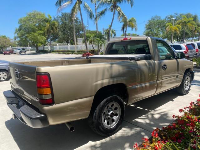 2005 Sand Beige Metallic /Neutral GMC Sierra 1500 LOW MILES 83837 AC NO ACCIDENTS (1GTEC14X15Z) with an 4.3L Vortec 4300 V6 MFI Engine engine, Automatic transmission, located at 4701 North Dixie Hwy, Pompano Beach, FL, 33064, (954) 422-2889, 26.240938, -80.123474 - OUR WEBPAGE FLORIDACARS1.COM HAS OVER 100 PHOTOS AND FREE CARFAX LINK 2005 GMC Sierra 1500 Pickup 4.3L V6 F Gasoline 22 MPG Rear Wheel Drive Features ABS Brakes Air Conditioning AM/FM Stereo Automatic Transmission CD Audio Cloth Seats Cruise Control Long Bed 2005 GMC Sierra Regular Cab Work Truck wi - Photo#38