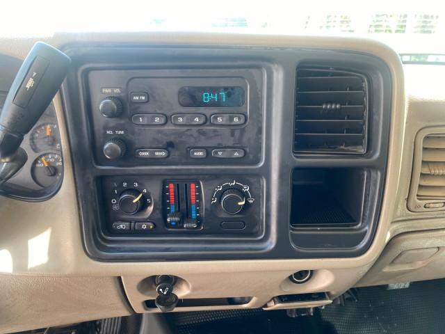 2005 Sand Beige Metallic /Neutral GMC Sierra 1500 LOW MILES 83837 AC NO ACCIDENTS (1GTEC14X15Z) with an 4.3L Vortec 4300 V6 MFI Engine engine, Automatic transmission, located at 4701 North Dixie Hwy, Pompano Beach, FL, 33064, (954) 422-2889, 26.240938, -80.123474 - OUR WEBPAGE FLORIDACARS1.COM HAS OVER 100 PHOTOS AND FREE CARFAX LINK 2005 GMC Sierra 1500 Pickup 4.3L V6 F Gasoline 22 MPG Rear Wheel Drive Features ABS Brakes Air Conditioning AM/FM Stereo Automatic Transmission CD Audio Cloth Seats Cruise Control Long Bed 2005 GMC Sierra Regular Cab Work Truck wi - Photo#55