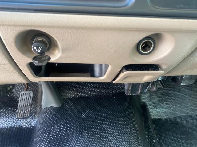 2005 Sand Beige Metallic /Neutral GMC Sierra 1500 LOW MILES 83837 AC NO ACCIDENTS (1GTEC14X15Z) with an 4.3L Vortec 4300 V6 MFI Engine engine, Automatic transmission, located at 4701 North Dixie Hwy, Pompano Beach, FL, 33064, (954) 422-2889, 26.240938, -80.123474 - OUR WEBPAGE FLORIDACARS1.COM HAS OVER 100 PHOTOS AND FREE CARFAX LINK 2005 GMC Sierra 1500 Pickup 4.3L V6 F Gasoline 22 MPG Rear Wheel Drive Features ABS Brakes Air Conditioning AM/FM Stereo Automatic Transmission CD Audio Cloth Seats Cruise Control Long Bed 2005 GMC Sierra Regular Cab Work Truck wi - Photo#58