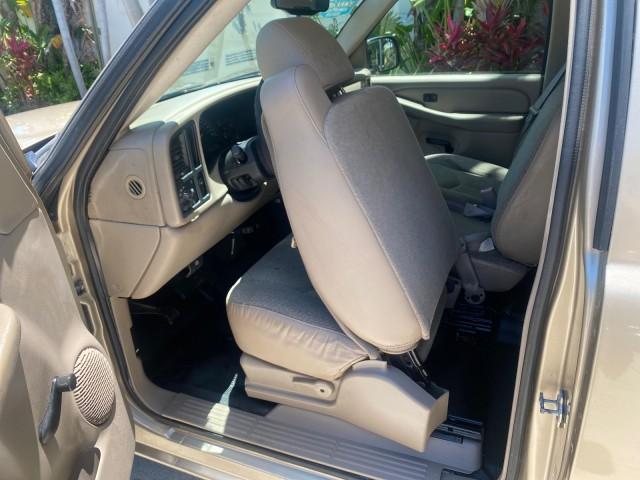 2005 Sand Beige Metallic /Neutral GMC Sierra 1500 LOW MILES 83837 AC NO ACCIDENTS (1GTEC14X15Z) with an 4.3L Vortec 4300 V6 MFI Engine engine, Automatic transmission, located at 4701 North Dixie Hwy, Pompano Beach, FL, 33064, (954) 422-2889, 26.240938, -80.123474 - OUR WEBPAGE FLORIDACARS1.COM HAS OVER 100 PHOTOS AND FREE CARFAX LINK 2005 GMC Sierra 1500 Pickup 4.3L V6 F Gasoline 22 MPG Rear Wheel Drive Features ABS Brakes Air Conditioning AM/FM Stereo Automatic Transmission CD Audio Cloth Seats Cruise Control Long Bed 2005 GMC Sierra Regular Cab Work Truck wi - Photo#63
