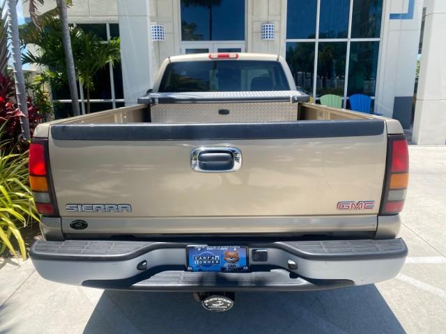 2005 Sand Beige Metallic /Neutral GMC Sierra 1500 LOW MILES 83837 AC NO ACCIDENTS (1GTEC14X15Z) with an 4.3L Vortec 4300 V6 MFI Engine engine, Automatic transmission, located at 4701 North Dixie Hwy, Pompano Beach, FL, 33064, (954) 422-2889, 26.240938, -80.123474 - OUR WEBPAGE FLORIDACARS1.COM HAS OVER 100 PHOTOS AND FREE CARFAX LINK 2005 GMC Sierra 1500 Pickup 4.3L V6 F Gasoline 22 MPG Rear Wheel Drive Features ABS Brakes Air Conditioning AM/FM Stereo Automatic Transmission CD Audio Cloth Seats Cruise Control Long Bed 2005 GMC Sierra Regular Cab Work Truck wi - Photo#96