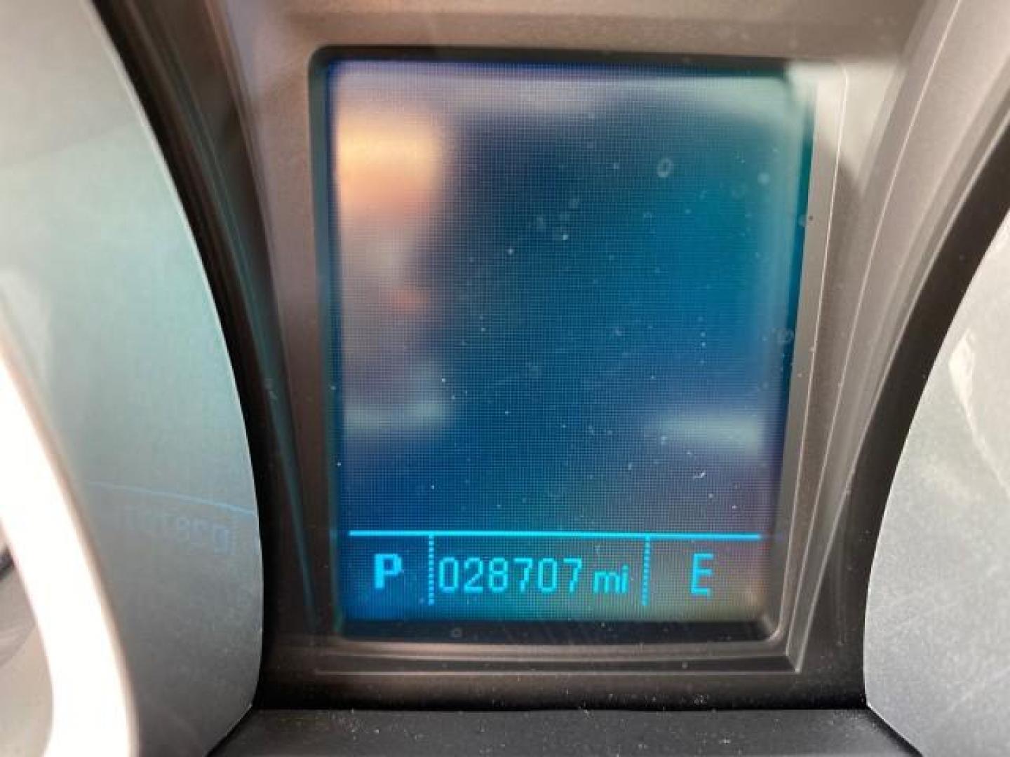2014 Silver Topaz Metallic /Light Titanium/Jet Black Chevrolet Equinox SUV LT 1 OWNER LOW MILES 28,707 (2GNALCEK2E6) with an 2.4L DOHC 4-Cyl SIDI Spark Ignition DI Engine engine, Automatic transmission, located at 4701 North Dixie Hwy, Pompano Beach, FL, 33064, (954) 422-2889, 26.240938, -80.123474 - OUR WEBPAGE FLORIDACARS1.COM HAS OVER 100 PHOTOS AND FREE CARFAX LINK 2014 Chevrolet Equinox LT 1 OWNER 4 Door Wagon/Sport Utility 2.4L I4 F DOHC 16V Flex Fuel 32 MPG Front Wheel Drive Features ABS Brakes Air Conditioning Alloy Wheels AM/FM Stereo Automatic Transmission Auxiliary Audio Input Bluetoo- Photo#18
