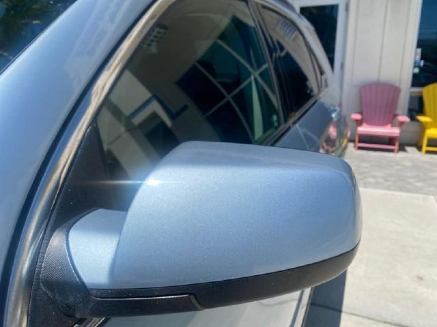 2014 Silver Topaz Metallic /Light Titanium/Jet Black Chevrolet Equinox SUV LT 1 OWNER LOW MILES 28,707 (2GNALCEK2E6) with an 2.4L DOHC 4-Cyl SIDI Spark Ignition DI Engine engine, Automatic transmission, located at 4701 North Dixie Hwy, Pompano Beach, FL, 33064, (954) 422-2889, 26.240938, -80.123474 - OUR WEBPAGE FLORIDACARS1.COM HAS OVER 100 PHOTOS AND FREE CARFAX LINK 2014 Chevrolet Equinox LT 1 OWNER 4 Door Wagon/Sport Utility 2.4L I4 F DOHC 16V Flex Fuel 32 MPG Front Wheel Drive Features ABS Brakes Air Conditioning Alloy Wheels AM/FM Stereo Automatic Transmission Auxiliary Audio Input Bluetoo- Photo#40