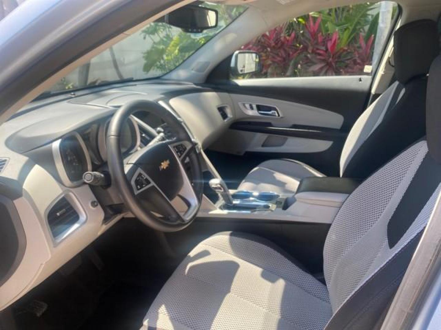 2014 Silver Topaz Metallic /Light Titanium/Jet Black Chevrolet Equinox SUV LT 1 OWNER LOW MILES 28,707 (2GNALCEK2E6) with an 2.4L DOHC 4-Cyl SIDI Spark Ignition DI Engine engine, Automatic transmission, located at 4701 North Dixie Hwy, Pompano Beach, FL, 33064, (954) 422-2889, 26.240938, -80.123474 - OUR WEBPAGE FLORIDACARS1.COM HAS OVER 100 PHOTOS AND FREE CARFAX LINK 2014 Chevrolet Equinox LT 1 OWNER 4 Door Wagon/Sport Utility 2.4L I4 F DOHC 16V Flex Fuel 32 MPG Front Wheel Drive Features ABS Brakes Air Conditioning Alloy Wheels AM/FM Stereo Automatic Transmission Auxiliary Audio Input Bluetoo- Photo#45