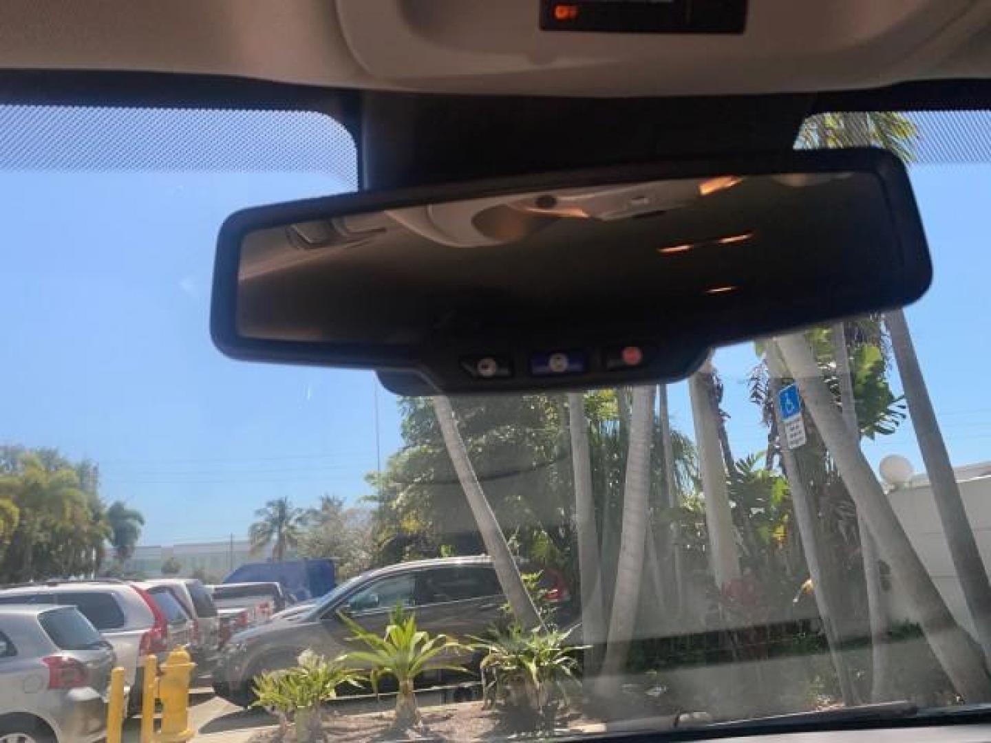 2014 Silver Topaz Metallic /Light Titanium/Jet Black Chevrolet Equinox SUV LT 1 OWNER LOW MILES 28,707 (2GNALCEK2E6) with an 2.4L DOHC 4-Cyl SIDI Spark Ignition DI Engine engine, Automatic transmission, located at 4701 North Dixie Hwy, Pompano Beach, FL, 33064, (954) 422-2889, 26.240938, -80.123474 - OUR WEBPAGE FLORIDACARS1.COM HAS OVER 100 PHOTOS AND FREE CARFAX LINK 2014 Chevrolet Equinox LT 1 OWNER 4 Door Wagon/Sport Utility 2.4L I4 F DOHC 16V Flex Fuel 32 MPG Front Wheel Drive Features ABS Brakes Air Conditioning Alloy Wheels AM/FM Stereo Automatic Transmission Auxiliary Audio Input Bluetoo- Photo#62