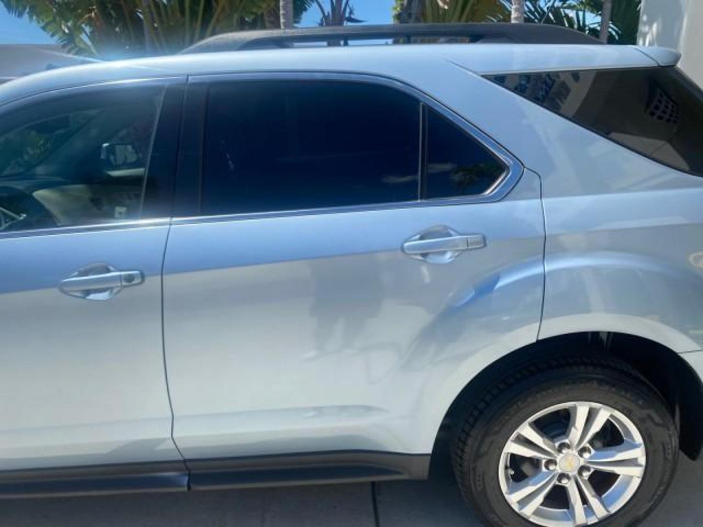 2014 Silver Topaz Metallic /Light Titanium/Jet Black Chevrolet Equinox SUV LT 1 OWNER LOW MILES 28,707 (2GNALCEK2E6) with an 2.4L DOHC 4-Cyl SIDI Spark Ignition DI Engine engine, Automatic transmission, located at 4701 North Dixie Hwy, Pompano Beach, FL, 33064, (954) 422-2889, 26.240938, -80.123474 - OUR WEBPAGE FLORIDACARS1.COM HAS OVER 100 PHOTOS AND FREE CARFAX LINK 2014 Chevrolet Equinox LT 1 OWNER 4 Door Wagon/Sport Utility 2.4L I4 F DOHC 16V Flex Fuel 32 MPG Front Wheel Drive Features ABS Brakes Air Conditioning Alloy Wheels AM/FM Stereo Automatic Transmission Auxiliary Audio Input Bluetoo- Photo#68
