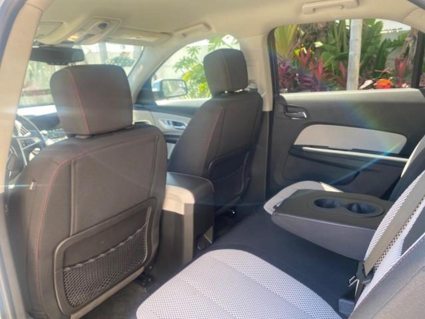 2014 Silver Topaz Metallic /Light Titanium/Jet Black Chevrolet Equinox SUV LT 1 OWNER LOW MILES 28,707 (2GNALCEK2E6) with an 2.4L DOHC 4-Cyl SIDI Spark Ignition DI Engine engine, Automatic transmission, located at 4701 North Dixie Hwy, Pompano Beach, FL, 33064, (954) 422-2889, 26.240938, -80.123474 - OUR WEBPAGE FLORIDACARS1.COM HAS OVER 100 PHOTOS AND FREE CARFAX LINK 2014 Chevrolet Equinox LT 1 OWNER 4 Door Wagon/Sport Utility 2.4L I4 F DOHC 16V Flex Fuel 32 MPG Front Wheel Drive Features ABS Brakes Air Conditioning Alloy Wheels AM/FM Stereo Automatic Transmission Auxiliary Audio Input Bluetoo- Photo#74