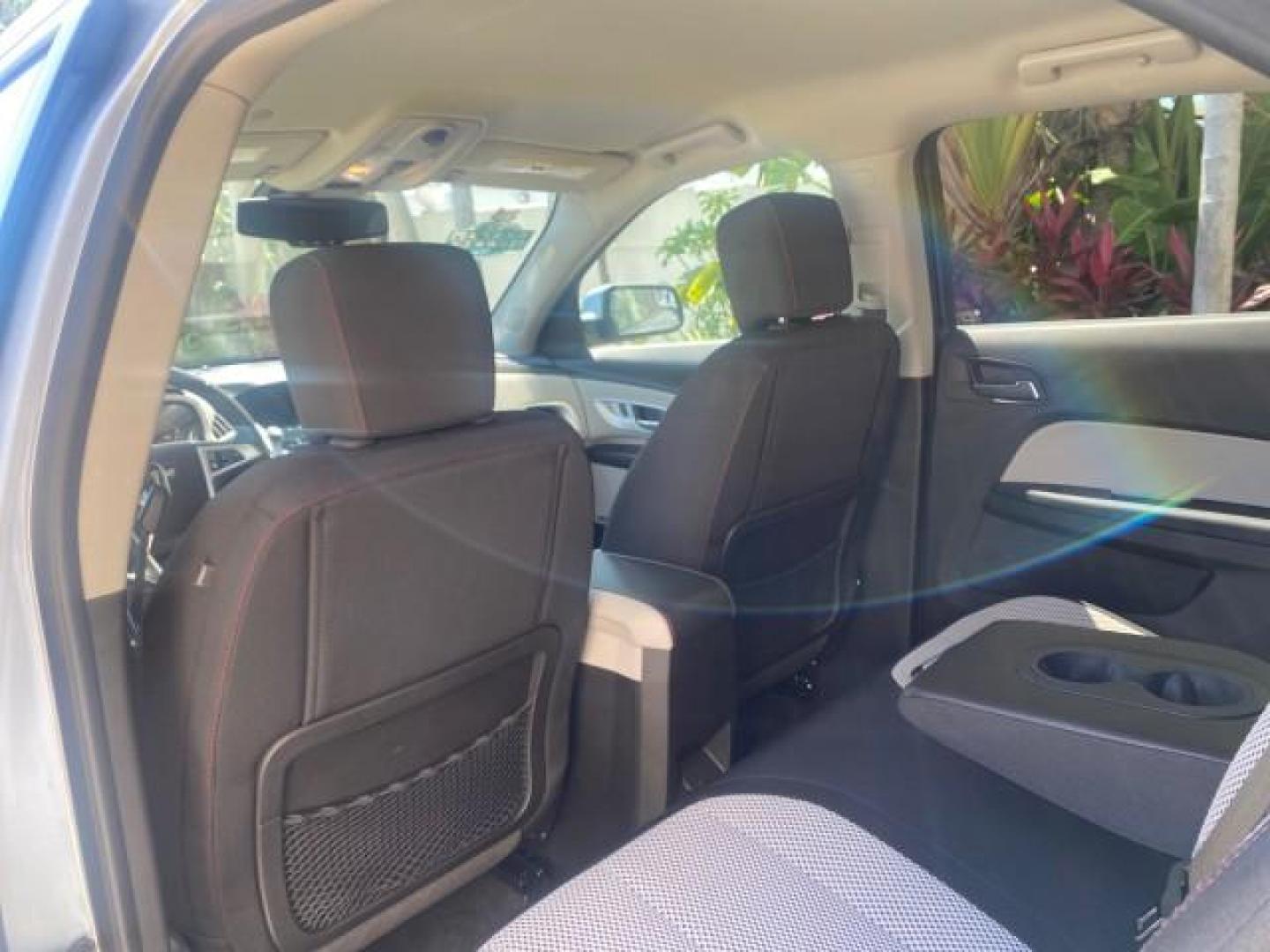 2014 Silver Topaz Metallic /Light Titanium/Jet Black Chevrolet Equinox SUV LT 1 OWNER LOW MILES 28,707 (2GNALCEK2E6) with an 2.4L DOHC 4-Cyl SIDI Spark Ignition DI Engine engine, Automatic transmission, located at 4701 North Dixie Hwy, Pompano Beach, FL, 33064, (954) 422-2889, 26.240938, -80.123474 - OUR WEBPAGE FLORIDACARS1.COM HAS OVER 100 PHOTOS AND FREE CARFAX LINK 2014 Chevrolet Equinox LT 1 OWNER 4 Door Wagon/Sport Utility 2.4L I4 F DOHC 16V Flex Fuel 32 MPG Front Wheel Drive Features ABS Brakes Air Conditioning Alloy Wheels AM/FM Stereo Automatic Transmission Auxiliary Audio Input Bluetoo- Photo#75