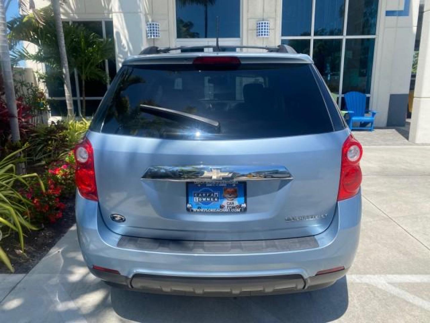 2014 Silver Topaz Metallic /Light Titanium/Jet Black Chevrolet Equinox SUV LT 1 OWNER LOW MILES 28,707 (2GNALCEK2E6) with an 2.4L DOHC 4-Cyl SIDI Spark Ignition DI Engine engine, Automatic transmission, located at 4701 North Dixie Hwy, Pompano Beach, FL, 33064, (954) 422-2889, 26.240938, -80.123474 - OUR WEBPAGE FLORIDACARS1.COM HAS OVER 100 PHOTOS AND FREE CARFAX LINK 2014 Chevrolet Equinox LT 1 OWNER 4 Door Wagon/Sport Utility 2.4L I4 F DOHC 16V Flex Fuel 32 MPG Front Wheel Drive Features ABS Brakes Air Conditioning Alloy Wheels AM/FM Stereo Automatic Transmission Auxiliary Audio Input Bluetoo- Photo#97