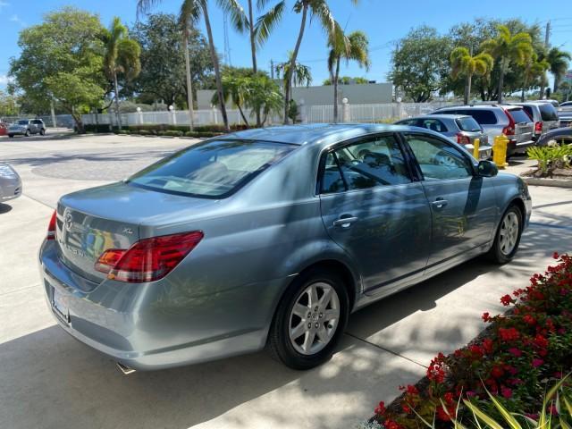 2008 Blue Mirage Metallic /Lt Gray Toyota Avalon XL SUNROOF 1 OWNER LOW MILES 39,358 (4T1BK36B28U) with an 3.5L DOHC EFI 24-Valve V6 Engine engine, Automatic transmission, located at 4701 North Dixie Hwy, Pompano Beach, FL, 33064, (954) 422-2889, 26.240938, -80.123474 - OUR WEBPAGE FLORIDACARS1.COM HAS OVER 100 PHOTOS AND FREE CARFAX LINK 2008 Toyota Avalon XL 1 OWNER Sedan 4 DR 3.5L V6 F DOHC 24V Gasoline 28 MPG Front Wheel Drive Features ABS Brakes Air Conditioning Alloy Wheels AM/FM Stereo Automatic Transmission Auxiliary Audio Input CD Audio Cloth Seats Cruise - Photo#7