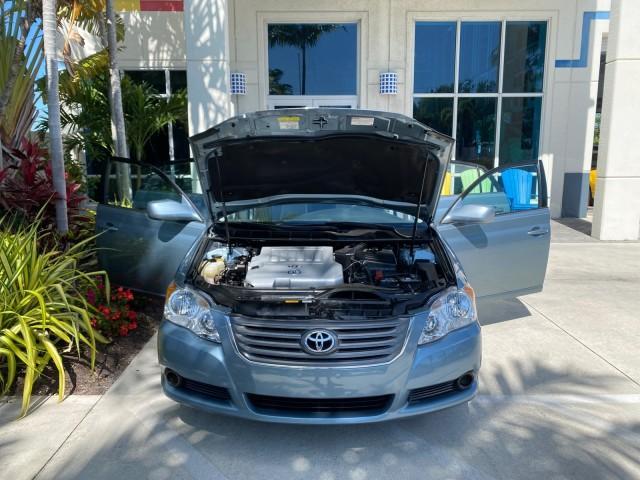 2008 Blue Mirage Metallic /Lt Gray Toyota Avalon XL SUNROOF 1 OWNER LOW MILES 39,358 (4T1BK36B28U) with an 3.5L DOHC EFI 24-Valve V6 Engine engine, Automatic transmission, located at 4701 North Dixie Hwy, Pompano Beach, FL, 33064, (954) 422-2889, 26.240938, -80.123474 - OUR WEBPAGE FLORIDACARS1.COM HAS OVER 100 PHOTOS AND FREE CARFAX LINK 2008 Toyota Avalon XL 1 OWNER Sedan 4 DR 3.5L V6 F DOHC 24V Gasoline 28 MPG Front Wheel Drive Features ABS Brakes Air Conditioning Alloy Wheels AM/FM Stereo Automatic Transmission Auxiliary Audio Input CD Audio Cloth Seats Cruise - Photo#16