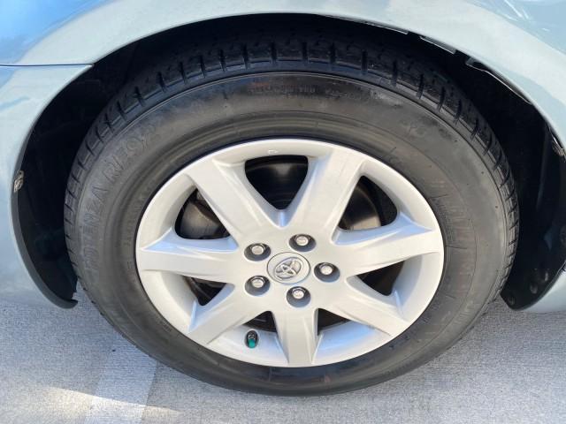 2008 Blue Mirage Metallic /Lt Gray Toyota Avalon XL SUNROOF 1 OWNER LOW MILES 39,358 (4T1BK36B28U) with an 3.5L DOHC EFI 24-Valve V6 Engine engine, Automatic transmission, located at 4701 North Dixie Hwy, Pompano Beach, FL, 33064, (954) 422-2889, 26.240938, -80.123474 - OUR WEBPAGE FLORIDACARS1.COM HAS OVER 100 PHOTOS AND FREE CARFAX LINK 2008 Toyota Avalon XL 1 OWNER Sedan 4 DR 3.5L V6 F DOHC 24V Gasoline 28 MPG Front Wheel Drive Features ABS Brakes Air Conditioning Alloy Wheels AM/FM Stereo Automatic Transmission Auxiliary Audio Input CD Audio Cloth Seats Cruise - Photo#19