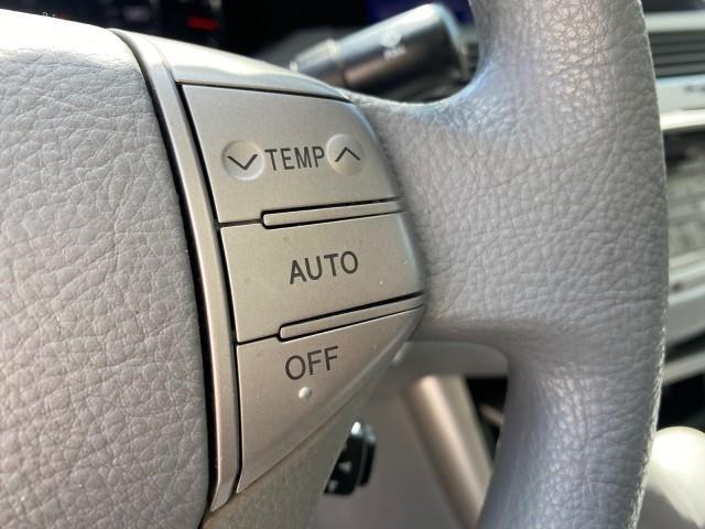 2008 Blue Mirage Metallic /Lt Gray Toyota Avalon XL SUNROOF 1 OWNER LOW MILES 39,358 (4T1BK36B28U) with an 3.5L DOHC EFI 24-Valve V6 Engine engine, Automatic transmission, located at 4701 North Dixie Hwy, Pompano Beach, FL, 33064, (954) 422-2889, 26.240938, -80.123474 - OUR WEBPAGE FLORIDACARS1.COM HAS OVER 100 PHOTOS AND FREE CARFAX LINK 2008 Toyota Avalon XL 1 OWNER Sedan 4 DR 3.5L V6 F DOHC 24V Gasoline 28 MPG Front Wheel Drive Features ABS Brakes Air Conditioning Alloy Wheels AM/FM Stereo Automatic Transmission Auxiliary Audio Input CD Audio Cloth Seats Cruise - Photo#48