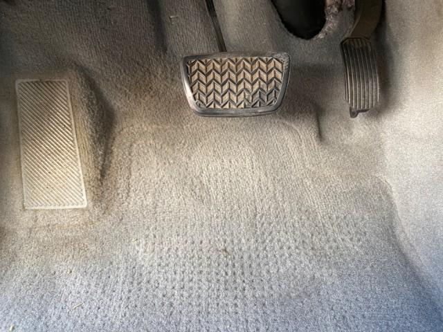 2008 Blue Mirage Metallic /Lt Gray Toyota Avalon XL SUNROOF 1 OWNER LOW MILES 39,358 (4T1BK36B28U) with an 3.5L DOHC EFI 24-Valve V6 Engine engine, Automatic transmission, located at 4701 North Dixie Hwy, Pompano Beach, FL, 33064, (954) 422-2889, 26.240938, -80.123474 - OUR WEBPAGE FLORIDACARS1.COM HAS OVER 100 PHOTOS AND FREE CARFAX LINK 2008 Toyota Avalon XL 1 OWNER Sedan 4 DR 3.5L V6 F DOHC 24V Gasoline 28 MPG Front Wheel Drive Features ABS Brakes Air Conditioning Alloy Wheels AM/FM Stereo Automatic Transmission Auxiliary Audio Input CD Audio Cloth Seats Cruise - Photo#54