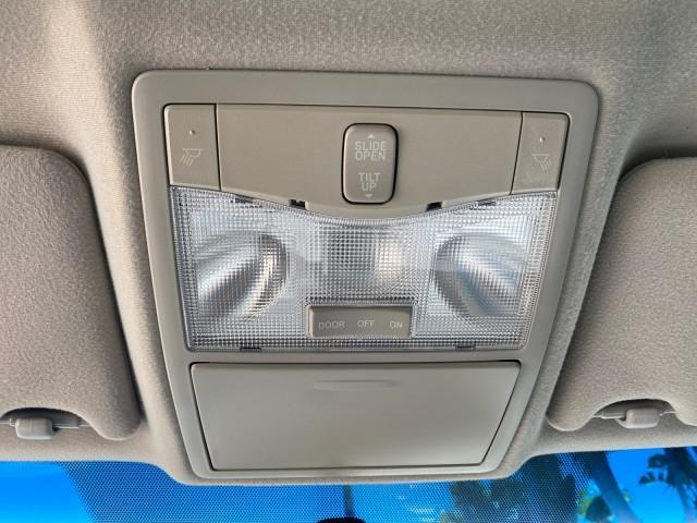 2008 Blue Mirage Metallic /Lt Gray Toyota Avalon XL SUNROOF 1 OWNER LOW MILES 39,358 (4T1BK36B28U) with an 3.5L DOHC EFI 24-Valve V6 Engine engine, Automatic transmission, located at 4701 North Dixie Hwy, Pompano Beach, FL, 33064, (954) 422-2889, 26.240938, -80.123474 - OUR WEBPAGE FLORIDACARS1.COM HAS OVER 100 PHOTOS AND FREE CARFAX LINK 2008 Toyota Avalon XL 1 OWNER Sedan 4 DR 3.5L V6 F DOHC 24V Gasoline 28 MPG Front Wheel Drive Features ABS Brakes Air Conditioning Alloy Wheels AM/FM Stereo Automatic Transmission Auxiliary Audio Input CD Audio Cloth Seats Cruise - Photo#70
