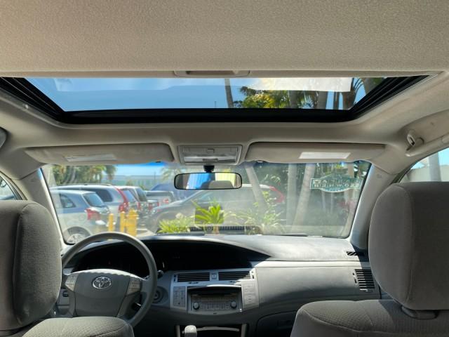 2008 Blue Mirage Metallic /Lt Gray Toyota Avalon XL SUNROOF 1 OWNER LOW MILES 39,358 (4T1BK36B28U) with an 3.5L DOHC EFI 24-Valve V6 Engine engine, Automatic transmission, located at 4701 North Dixie Hwy, Pompano Beach, FL, 33064, (954) 422-2889, 26.240938, -80.123474 - OUR WEBPAGE FLORIDACARS1.COM HAS OVER 100 PHOTOS AND FREE CARFAX LINK 2008 Toyota Avalon XL 1 OWNER Sedan 4 DR 3.5L V6 F DOHC 24V Gasoline 28 MPG Front Wheel Drive Features ABS Brakes Air Conditioning Alloy Wheels AM/FM Stereo Automatic Transmission Auxiliary Audio Input CD Audio Cloth Seats Cruise - Photo#85