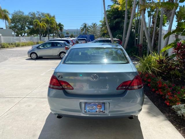 2008 Blue Mirage Metallic /Lt Gray Toyota Avalon XL SUNROOF 1 OWNER LOW MILES 39,358 (4T1BK36B28U) with an 3.5L DOHC EFI 24-Valve V6 Engine engine, Automatic transmission, located at 4701 North Dixie Hwy, Pompano Beach, FL, 33064, (954) 422-2889, 26.240938, -80.123474 - OUR WEBPAGE FLORIDACARS1.COM HAS OVER 100 PHOTOS AND FREE CARFAX LINK 2008 Toyota Avalon XL 1 OWNER Sedan 4 DR 3.5L V6 F DOHC 24V Gasoline 28 MPG Front Wheel Drive Features ABS Brakes Air Conditioning Alloy Wheels AM/FM Stereo Automatic Transmission Auxiliary Audio Input CD Audio Cloth Seats Cruise - Photo#92