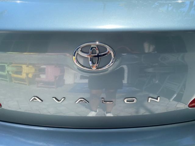 2008 Blue Mirage Metallic /Lt Gray Toyota Avalon XL SUNROOF 1 OWNER LOW MILES 39,358 (4T1BK36B28U) with an 3.5L DOHC EFI 24-Valve V6 Engine engine, Automatic transmission, located at 4701 North Dixie Hwy, Pompano Beach, FL, 33064, (954) 422-2889, 26.240938, -80.123474 - OUR WEBPAGE FLORIDACARS1.COM HAS OVER 100 PHOTOS AND FREE CARFAX LINK 2008 Toyota Avalon XL 1 OWNER Sedan 4 DR 3.5L V6 F DOHC 24V Gasoline 28 MPG Front Wheel Drive Features ABS Brakes Air Conditioning Alloy Wheels AM/FM Stereo Automatic Transmission Auxiliary Audio Input CD Audio Cloth Seats Cruise - Photo#94