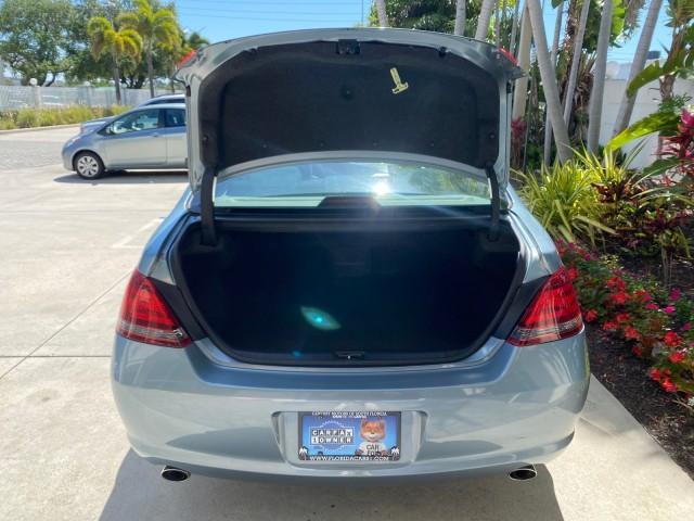 2008 Blue Mirage Metallic /Lt Gray Toyota Avalon XL SUNROOF 1 OWNER LOW MILES 39,358 (4T1BK36B28U) with an 3.5L DOHC EFI 24-Valve V6 Engine engine, Automatic transmission, located at 4701 North Dixie Hwy, Pompano Beach, FL, 33064, (954) 422-2889, 26.240938, -80.123474 - OUR WEBPAGE FLORIDACARS1.COM HAS OVER 100 PHOTOS AND FREE CARFAX LINK 2008 Toyota Avalon XL 1 OWNER Sedan 4 DR 3.5L V6 F DOHC 24V Gasoline 28 MPG Front Wheel Drive Features ABS Brakes Air Conditioning Alloy Wheels AM/FM Stereo Automatic Transmission Auxiliary Audio Input CD Audio Cloth Seats Cruise - Photo#99